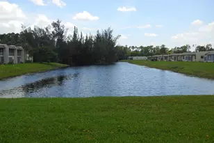 166 Lake Meryl Dr, West Palm Beach, FL 33411 - Photo 6