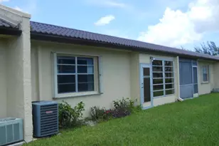 166 Lake Meryl Dr, West Palm Beach, FL 33411 - Photo 4