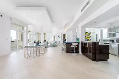 300 SE 5th Avenue #8140, Boca Raton, FL 33432 - Photo 4
