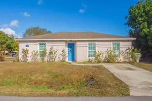 2436 42nd Pl, Vero Beach, FL 32967 - Photo 2