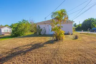 2436 42nd Pl, Vero Beach, FL 32967 - Photo 6