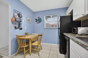 419 Lake Dora Dr, West Palm Beach, FL 33411 - Photo 12