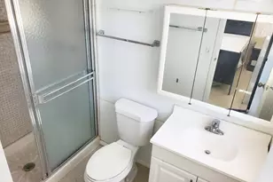 2811 Somerset Dr, Fort Lauderdale, FL 33311 - Photo 16