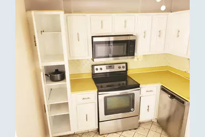 2811 Somerset Drive #404, Lauderdale Lakes, FL 33311 - Photo 6