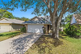 12921 SE Crooked Stick Ln, Hobe Sound, FL 33455 - Photo 4