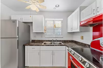 117 Lake Dora Drive, West Palm Beach, FL 33411 - Photo 6