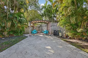 736 NE 34th Ct, Oakland Park, FL 33334 - Photo 42