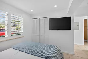 736 NE 34th Ct, Oakland Park, FL 33334 - Photo 34