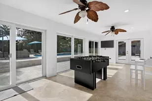 736 NE 34th Ct, Oakland Park, FL 33334 - Photo 8