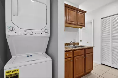 736 NE 34th Court, Oakland Park, FL 33334 - Photo 38