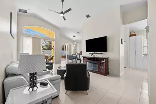 148 NW Pleasant Grove Way, Port Saint Lucie, FL 34986 - Photo 4