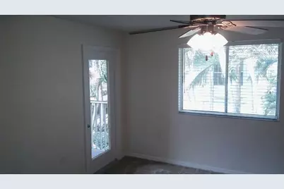 19201 Glenmoor Drive #19201, West Palm Beach, FL 33409 - Photo 6