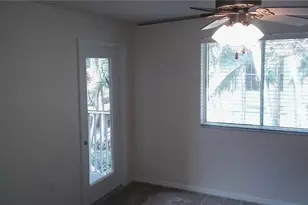 19201 Glenmoor Dr, West Palm Beach, FL 33409 - Photo 6