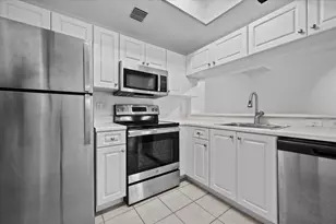 2804 Sarento Pl, Palm Beach Gardens, FL 33410 - Photo 4