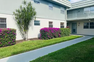 64 Flanders B, Delray Beach, FL 33484 - Photo 20