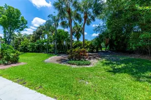2517 Presidential Way, West Palm Beach, FL 33401 - Photo 10