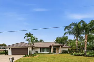 1489 SW Pine Tree Ln, Palm City, FL 34990 - Photo 4