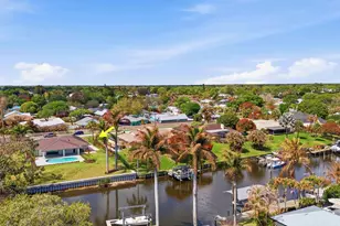 1489 SW Pine Tree Ln, Palm City, FL 34990 - Photo 8