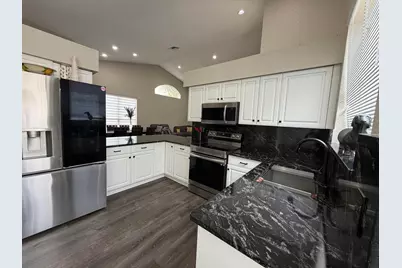 8768 Shoal Creek Lane, Boynton Beach, FL 33472 - Photo 2