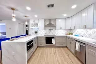 118 SW 9th Ave, Delray Beach, FL 33444 - Photo 1