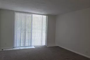 470 Executive Center Dr, West Palm Beach, FL 33401 - Photo 10