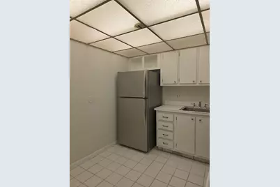 470 Executive Center Drive #2k, West Palm Beach, FL 33401 - Photo 6