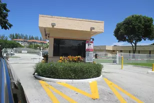 470 Executive Center Dr, West Palm Beach, FL 33401 - Photo 38