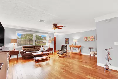 3035 SE Glasgow Drive, Stuart, FL 34997 - Photo 10