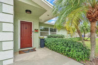 3035 SE Glasgow Drive, Stuart, FL 34997 - Photo 4