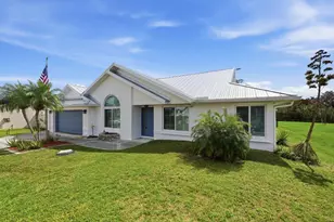 2812 SE Pace Dr, Port Saint Lucie, FL 34984 - Photo 4