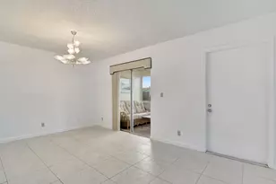 3438 Theo Way, West Palm Beach, FL 33417 - Photo 6
