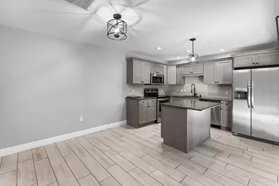 2302 SE Round Table Drive #B, Port Saint Lucie, FL 34952 - Photo 10