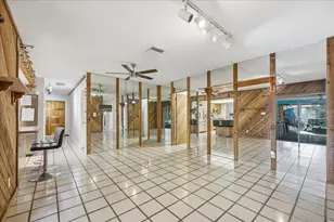 940 SW 69th Ave, Plantation, FL 33317 - Photo 8