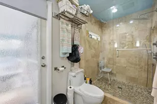 940 SW 69th Ave, Plantation, FL 33317 - Photo 14