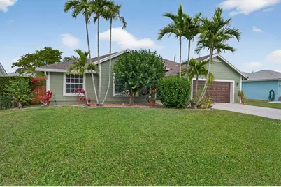 9275 SE Mercury Street, Hobe Sound, FL 33455 - Photo 2