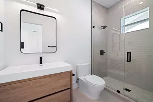 119 NE 10th St, Delray Beach, FL 33444 - Photo 32