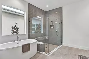 203 SE Calmo Circle, Port Saint Lucie, FL 34984 - Photo 22