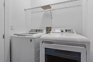 7085 Edison Pl, Palm Beach Gardens, FL 33418 - Photo 14