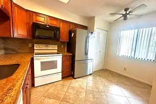 14426 Amberly Ln, Delray Beach, FL 33446 - Photo 2