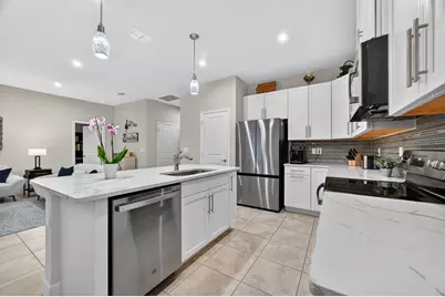 188 SW Pomeroy Street, Stuart, FL 34997 - Photo 6