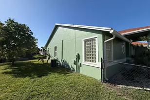 1168 Hatteras Cir, Greenacres, FL 33413 - Photo 2