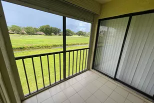 4698 Lucerne Lakes Blvd E, Lake Worth, FL 33467 - Photo 18