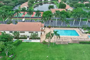 10215 N Circle Lake Dr, Boynton Beach, FL 33437 - Photo 34