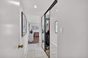 10215 N Circle Lake Dr, Boynton Beach, FL 33437 - Photo 4