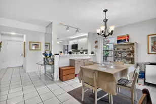 10215 N Circle Lake Dr, Boynton Beach, FL 33437 - Photo 16