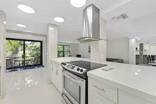 3730 Inverrary Dr, Lauderhill, FL 33319 - Photo 10