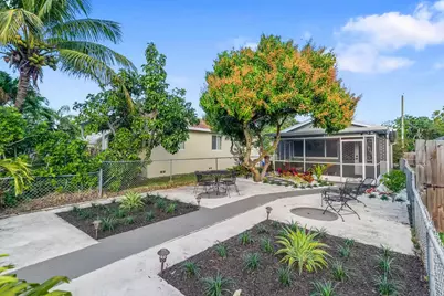 610 N D Street, Lake Worth Beach, FL 33460 - Photo 1