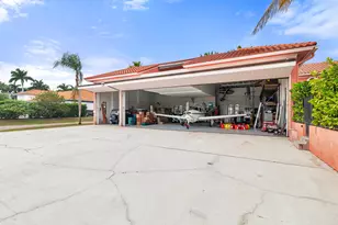 15580 Bellanca Ln, Wellington, FL 33414 - Photo 30