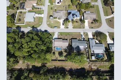 882 SE Walters Terrace, Port Saint Lucie, FL 34983 - Photo 32