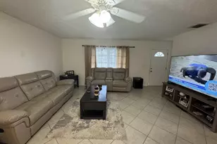 882 SE Walters Terrace, Port Saint Lucie, FL 34983 - Photo 4